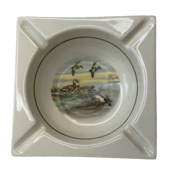 HYALYN POTTERY Porcelain 621 Ashtray Vintage Mallard Ducks 5.25" square - Picture 1 of 12